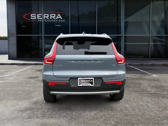 2021 Volvo XC40 Momentum