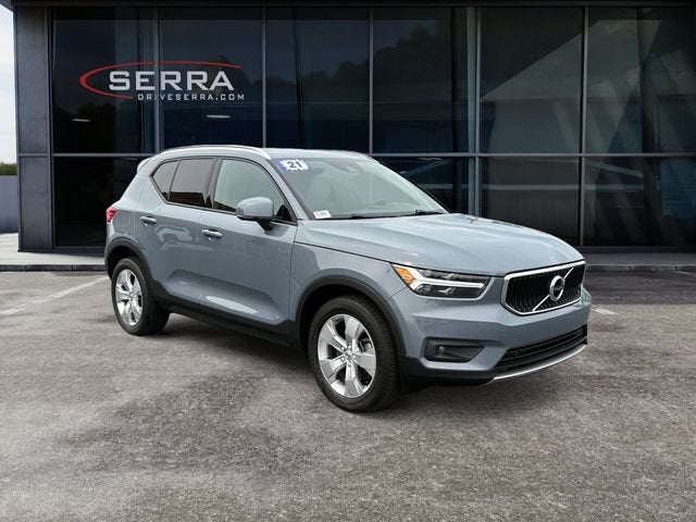 2021 Volvo XC40 Momentum