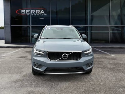2021 Volvo XC40 Momentum