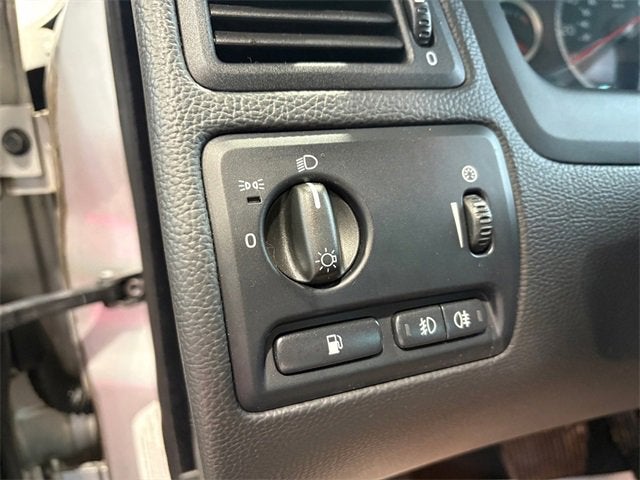 2007 Volvo XC70 Base