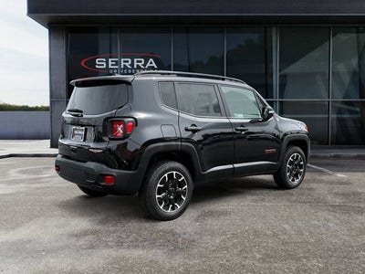 2023 Jeep Renegade Trailhawk