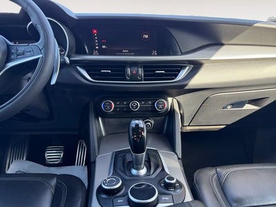 2019 Alfa Romeo Stelvio Sport