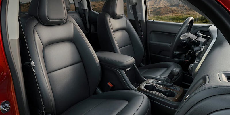 2022 GMC Canyon driver and passenger seats